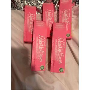 Bundle beauty skin makeup eyeshadow NIB NIP NWt makeup eraser cleansing cloths